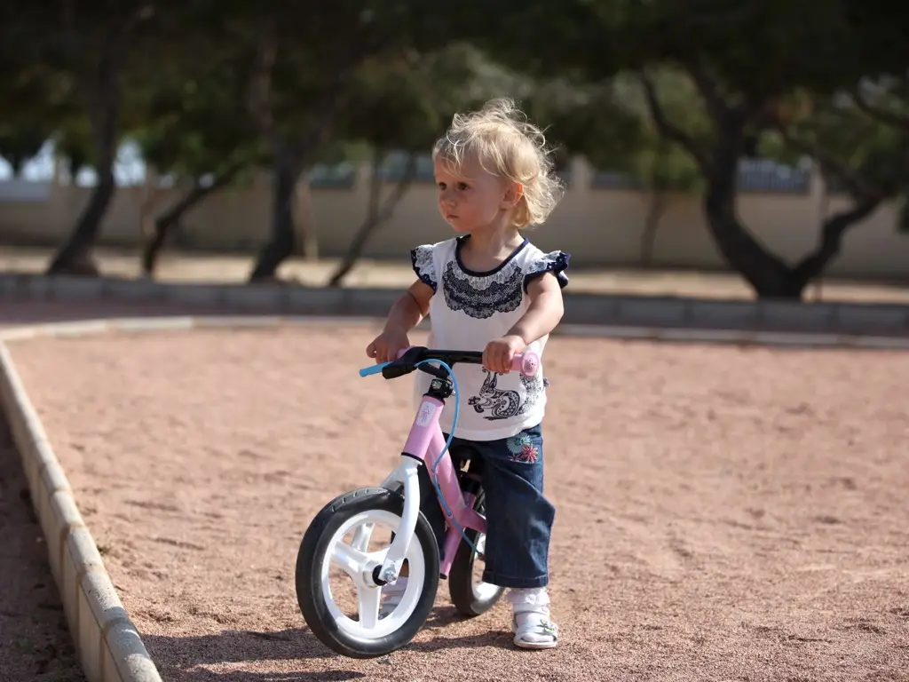 vélo d'équilibre luddybaby.com 