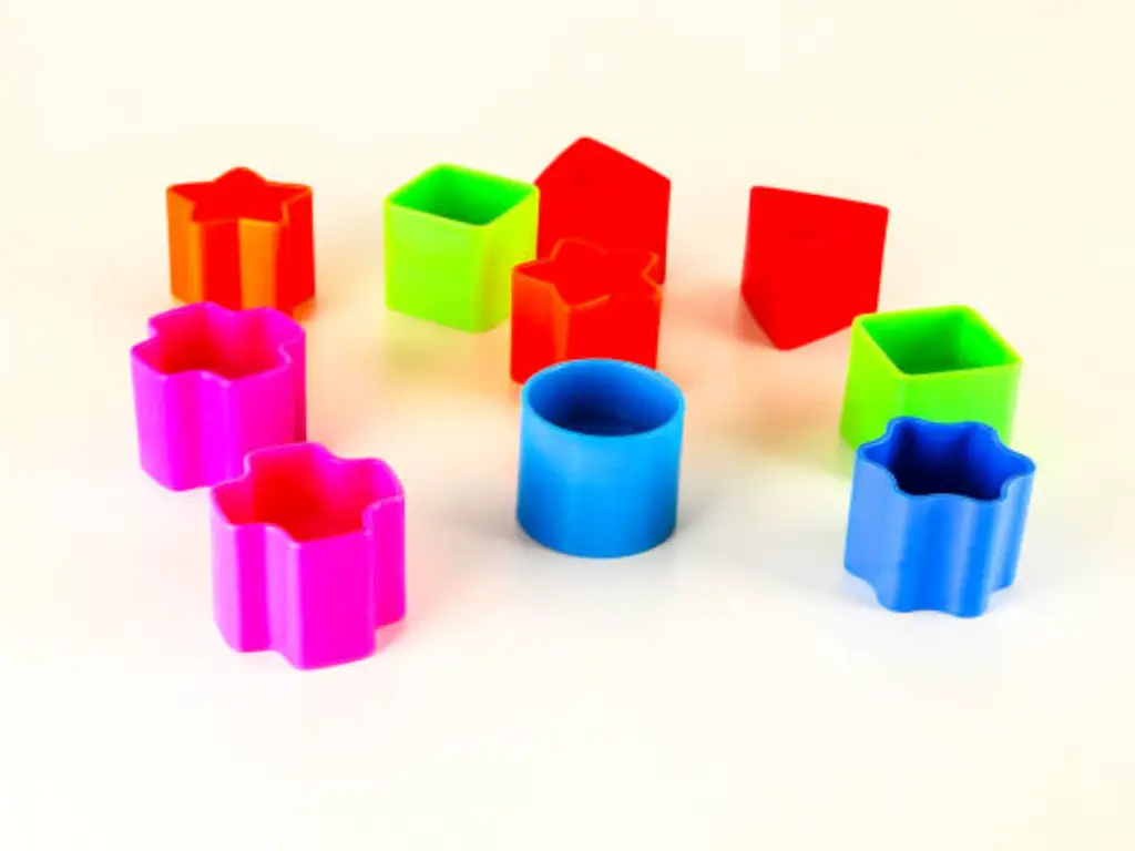 Pick 4 shape sorters and stacking cups